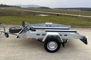 Vozík na 3 motorky z půjčovny přívěsných vozíků ve Frýdku Místku